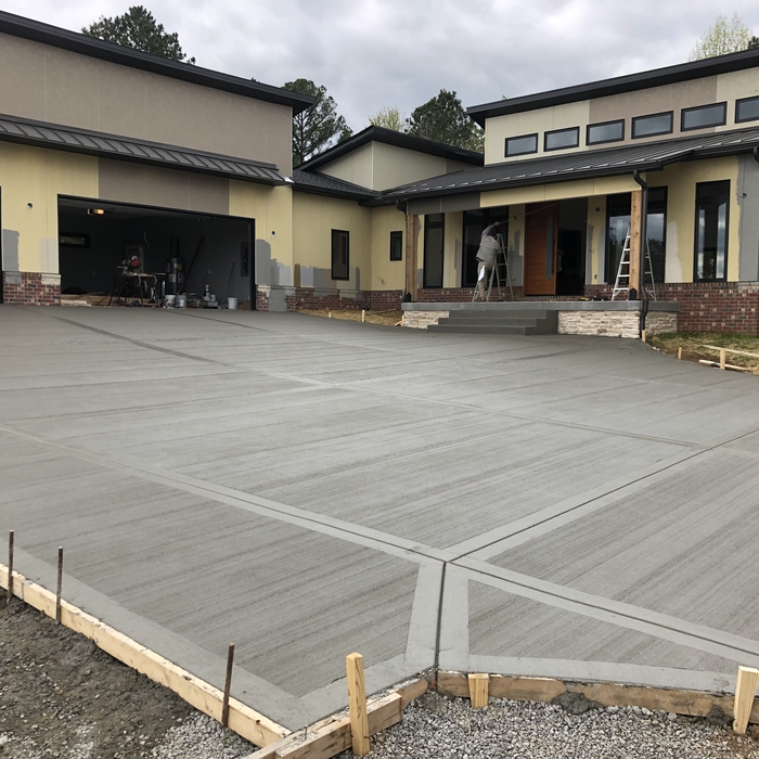 TURN AROUND (PARKING PAD)