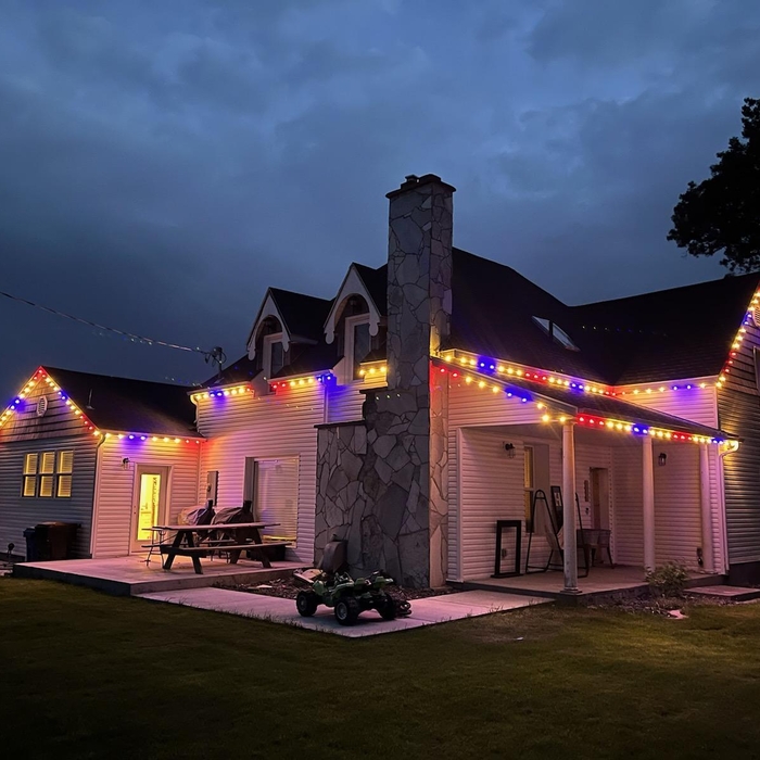 Holiday lighting