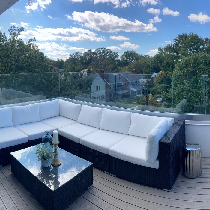 Upper Level Patio - Balcony