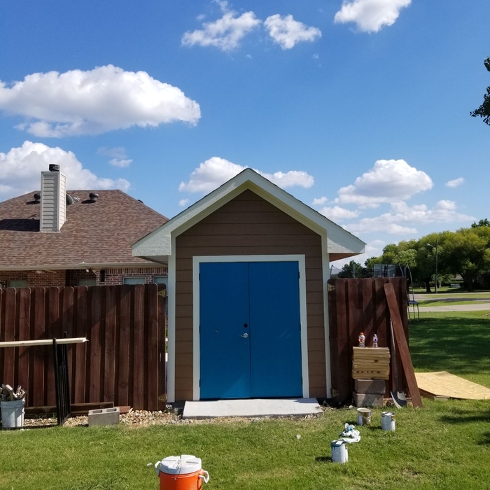Pool House