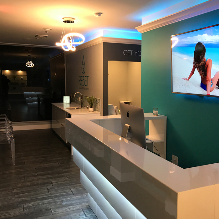 Salon Painting