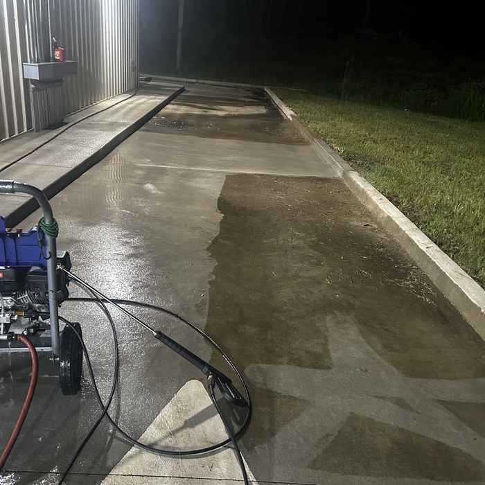 Beginning of Drive Thru / Side Walks