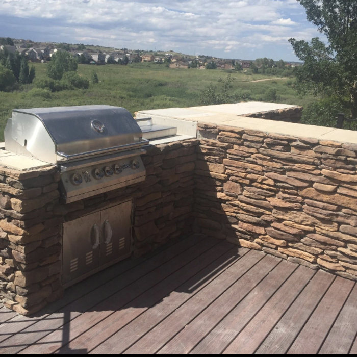 Outdoor fireplace grill