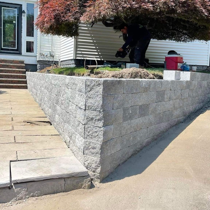 Retaining wall