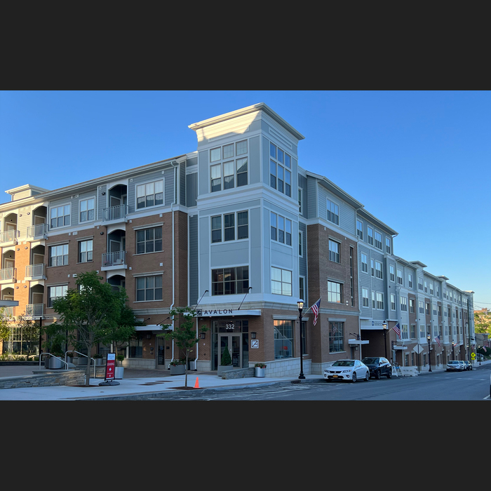 Mixed use building