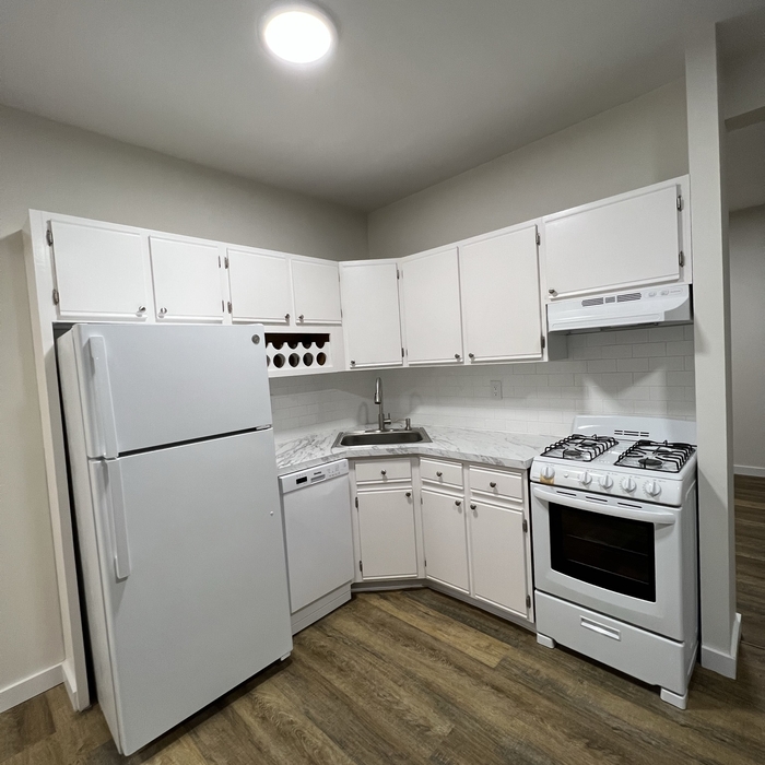 Full frame kitchen