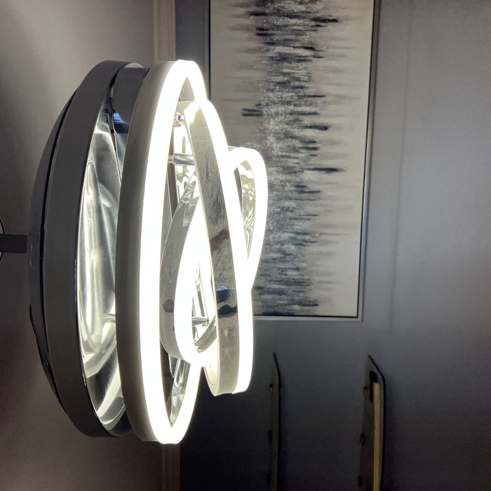 Light fixture