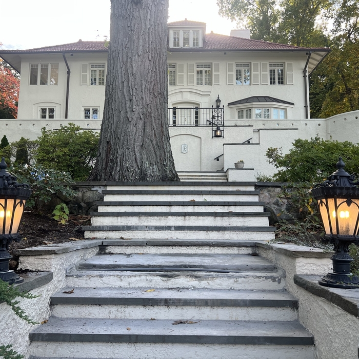 Vintage lights for stairs