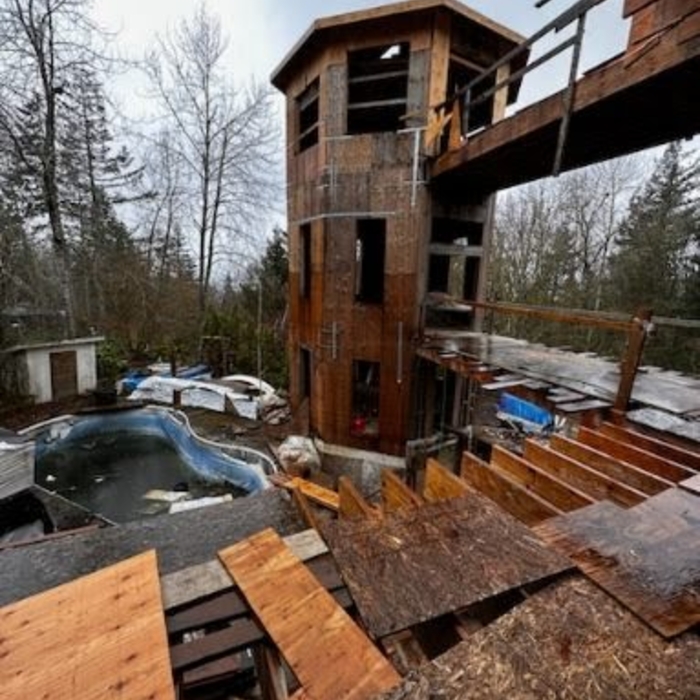 Exterior Build