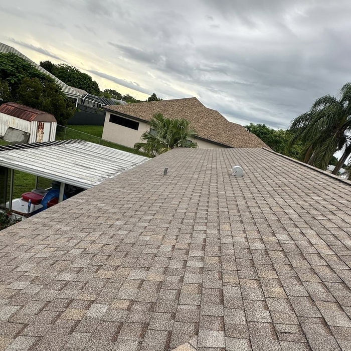 Roof done with 160 mph shingle