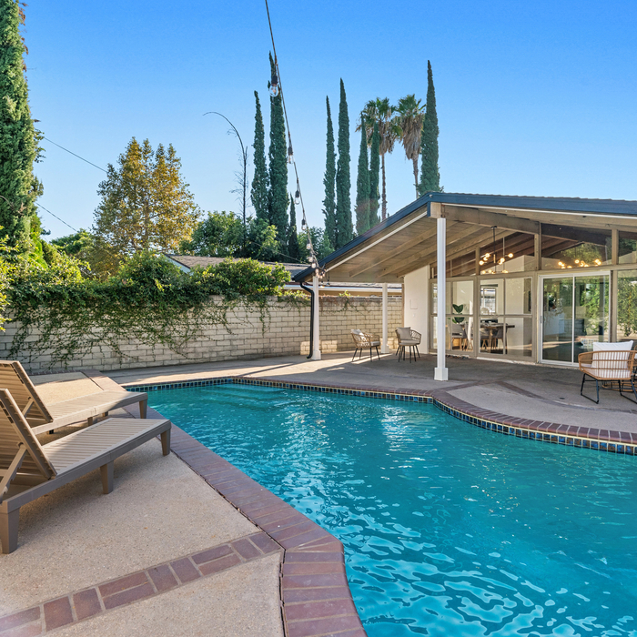 Out Door Pool Area
