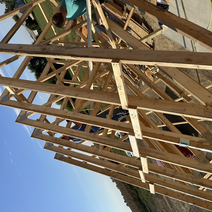 Hanging trusses