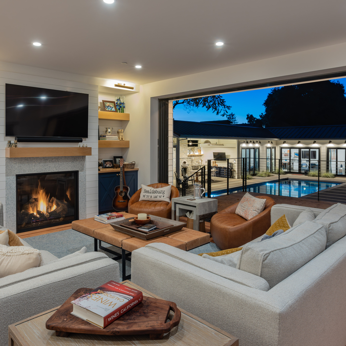 Sunsent Living Room and Pool