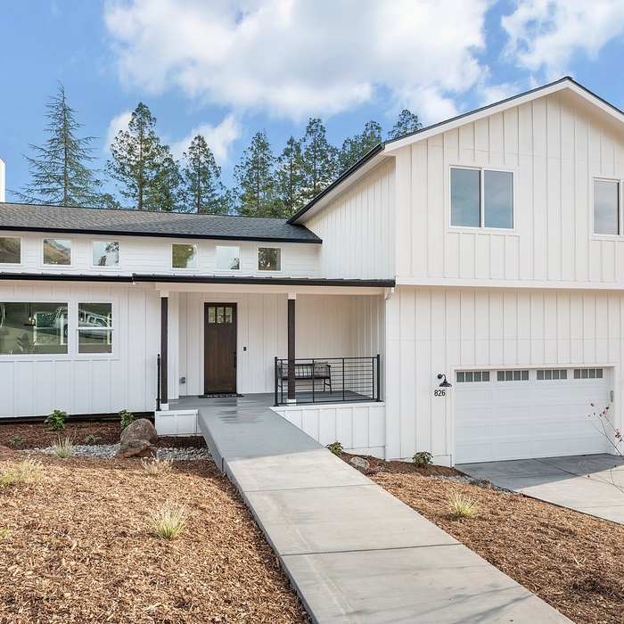 Custom Modern Farmhouse