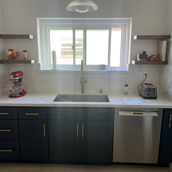 Kitchen cabinets &amp; sink