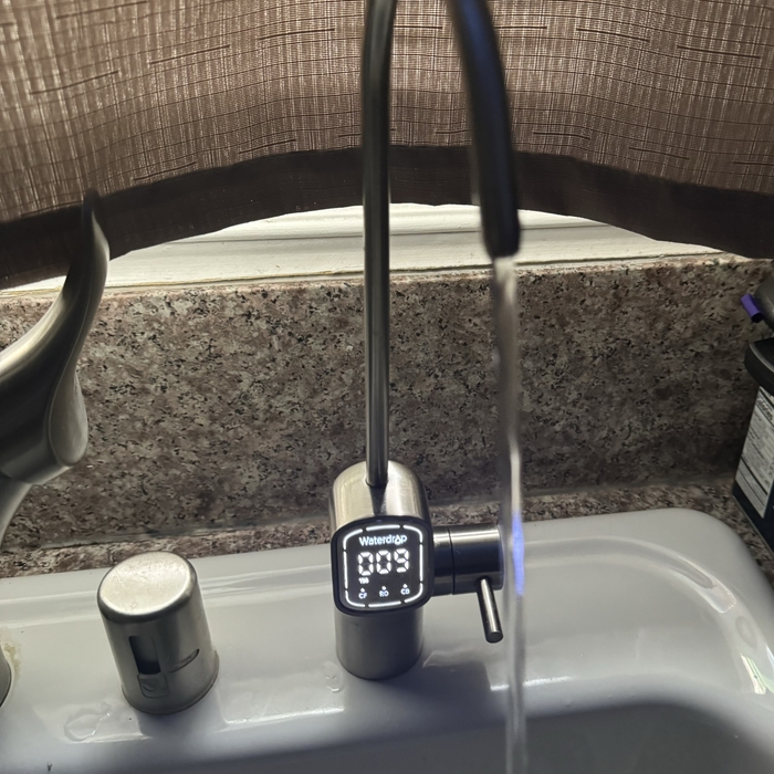 Reverse osmosis digital faucet