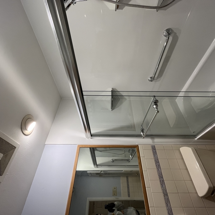 White tub