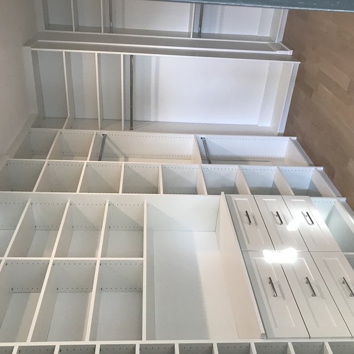 Floor standing unit