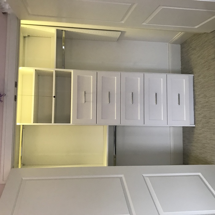 Reach-In Closet