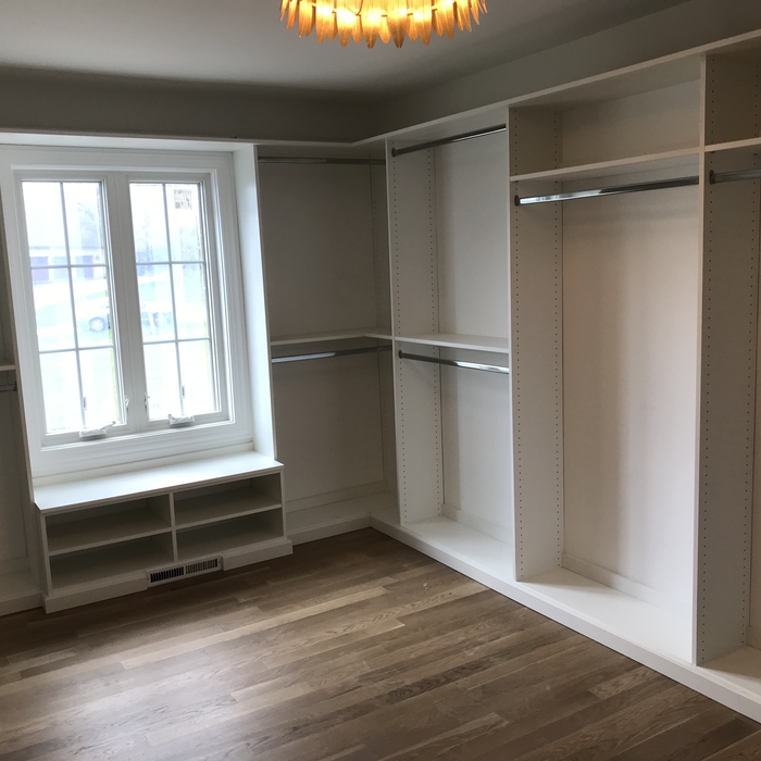 Floor standing unit