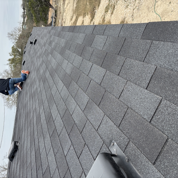 Shingle roof/Bandera