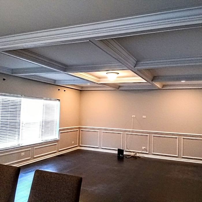 Coffered ceiling with wainscott