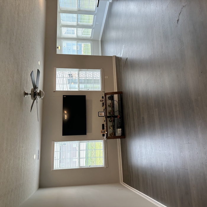 Laminate floor cleaned (After)