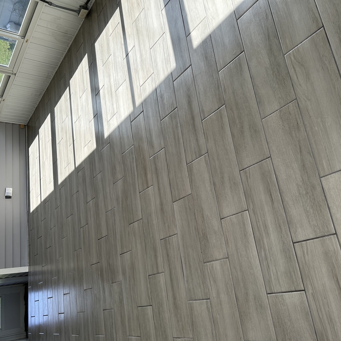 Sunroom plank tile