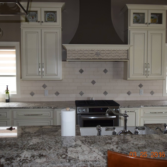 Back splash, Moline Builders
