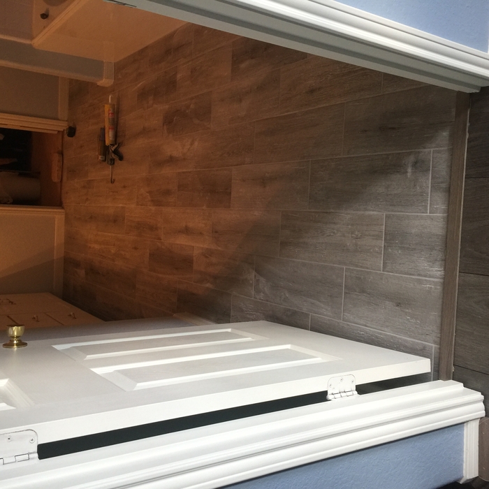 Tile bathroom floor