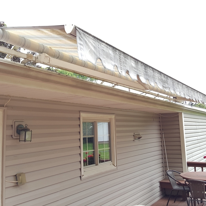 Secrest Recover retractable awning Hall TN