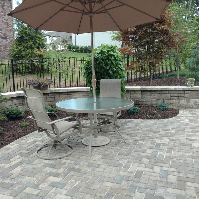 Hardie Outdoor Dining Room!