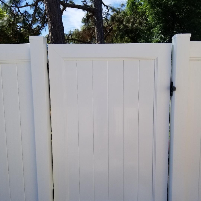 PVC GATES MADE THE CORRECT WAY...PLASTIC WELD!!!!