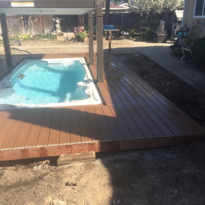 READY FOR SWIM /FIBERON DECKING