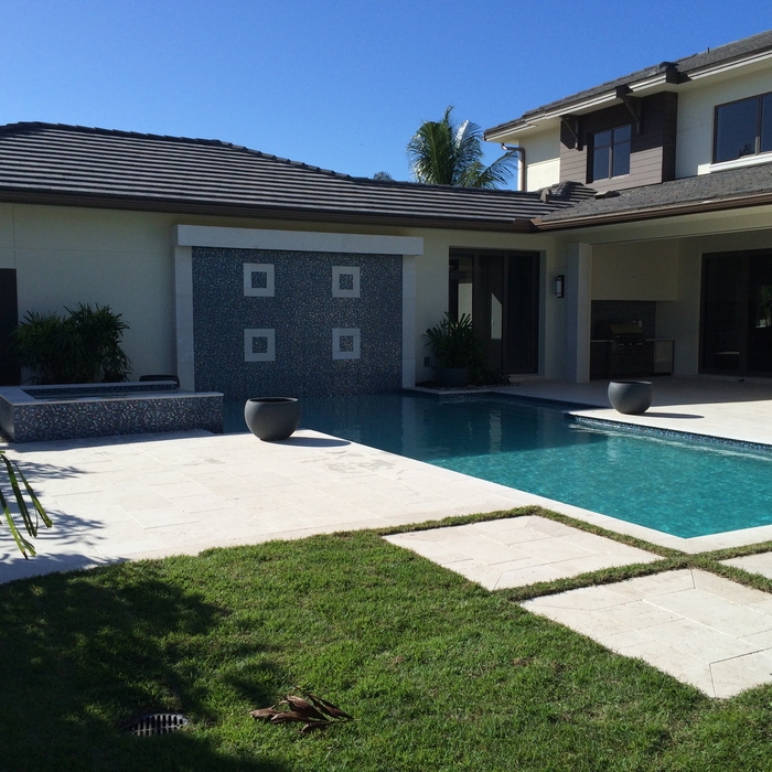 Naples pool 1