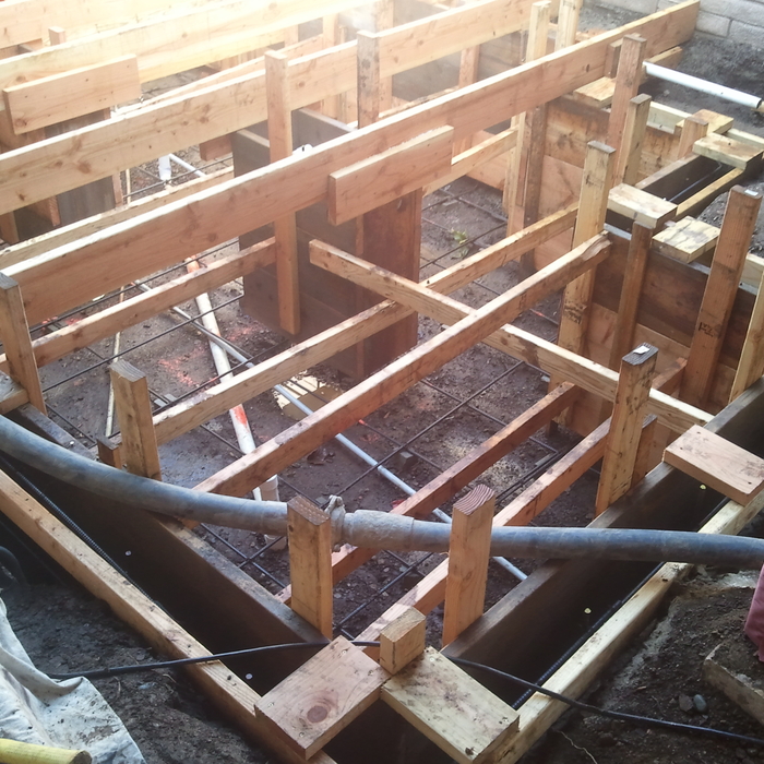 Forming stage