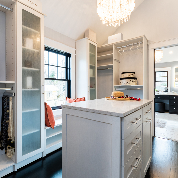 Walk-in Closet