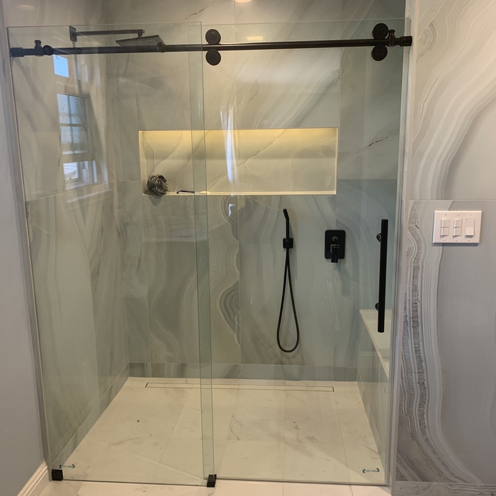 Single frameless shower door