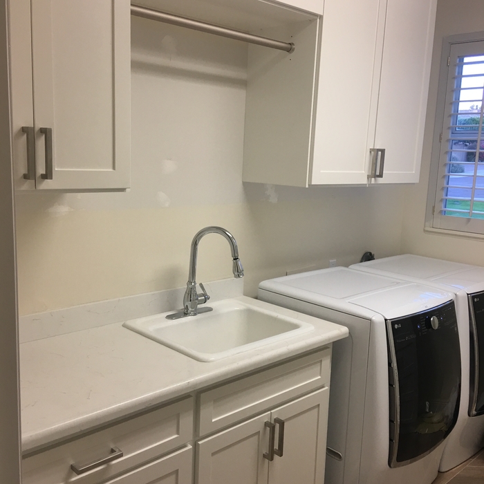 Laundry with Hand for Delicates