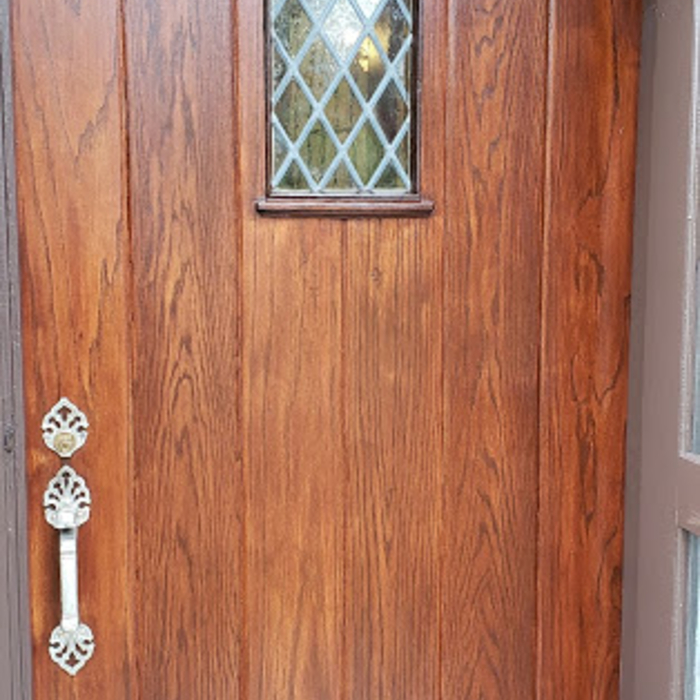 Round Tudor Door
