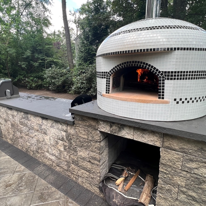 Pizza Oven with Grill &amp; Seating