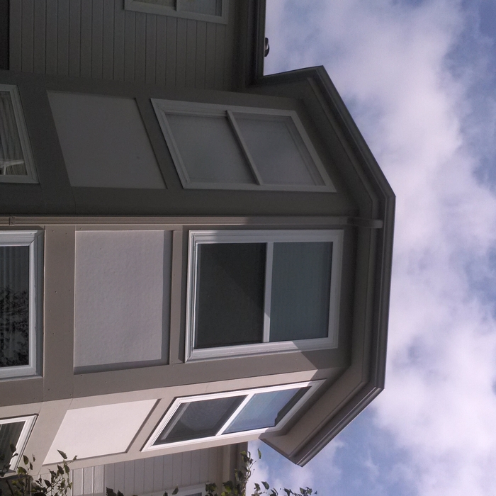 Bay window left