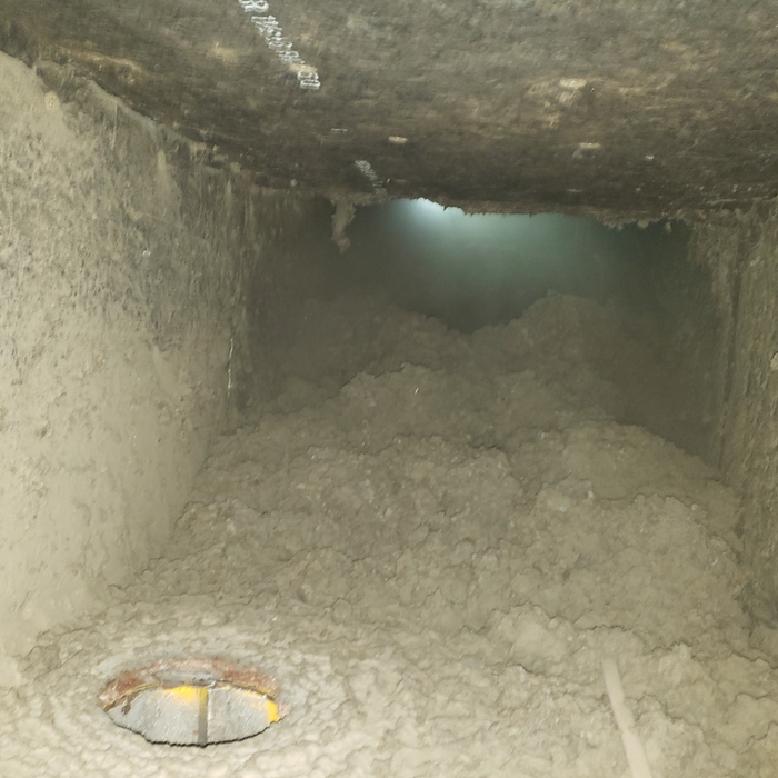 Massive pile of dirt in the return duct
