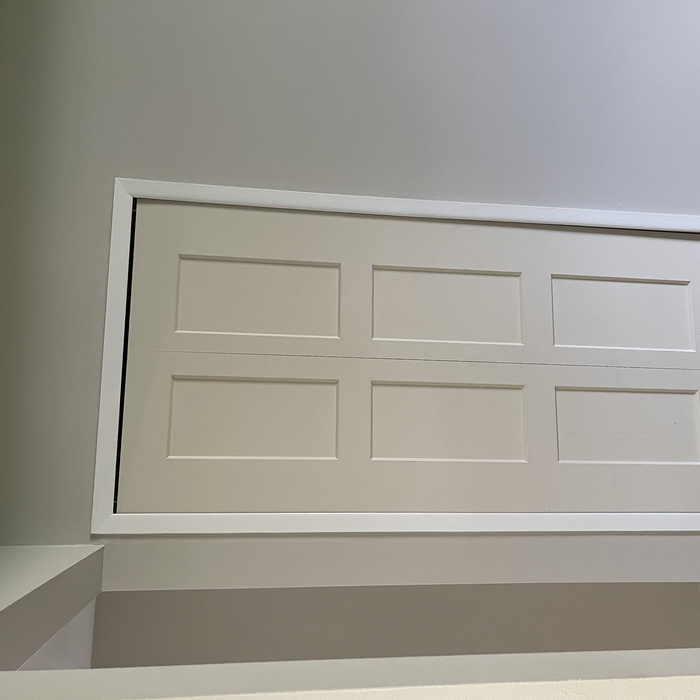 Bi-fold