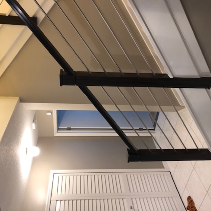 Wood rail / SS bars