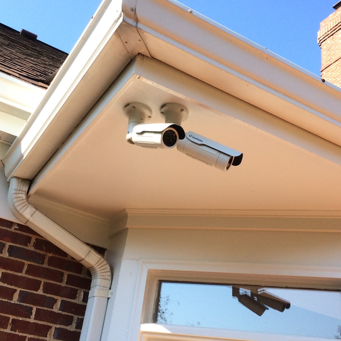 OUTDOOR CAMERA