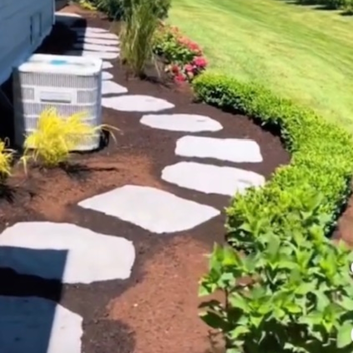 Stepping stone walkway