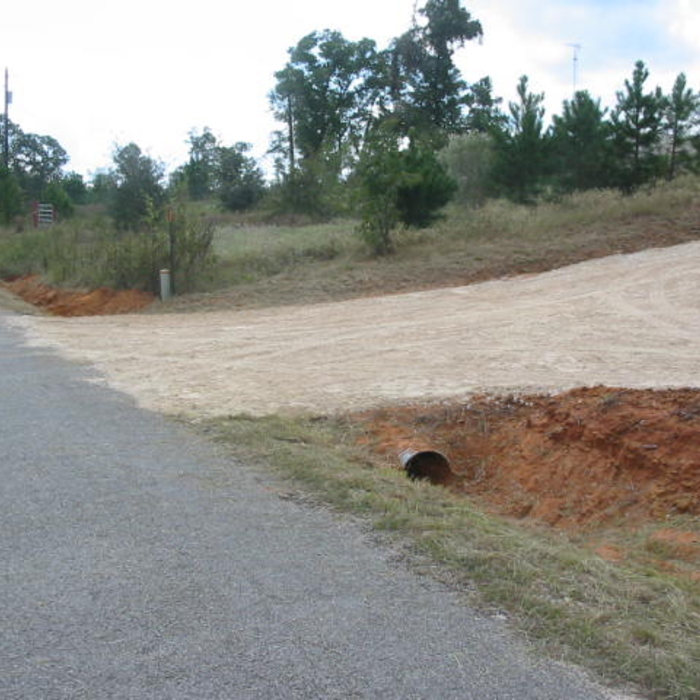 Entrance with gravel