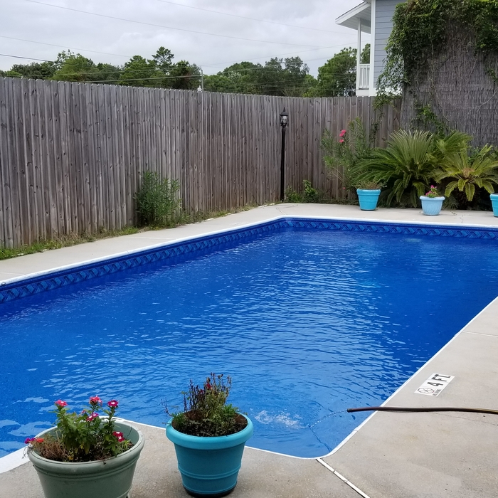 Destin Liner pool