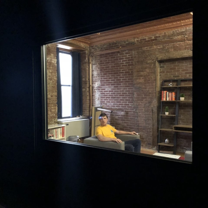 One way mirror